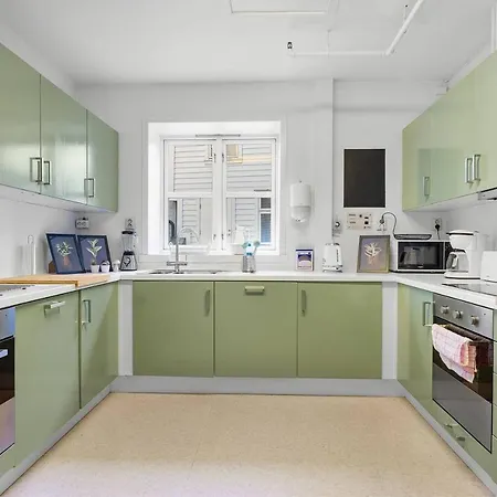Private Double Next To Fish Market * Bergen