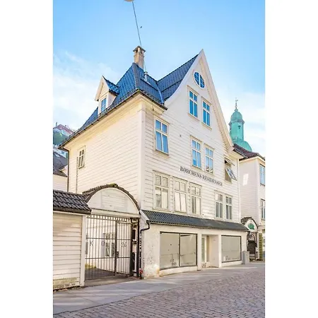 Private Double Next To Fish Market Apartman